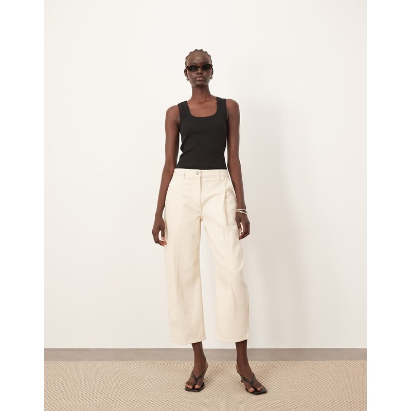 ARRANGE Rumi pleat detail barrel denim jean in ecru-White