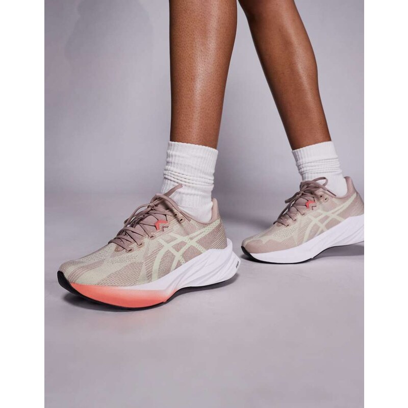 Asics Dynablast 5 running trainers in taupe and white-Brown 107710730