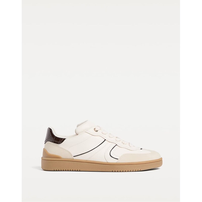 Stradivarius casual retro trainers in white