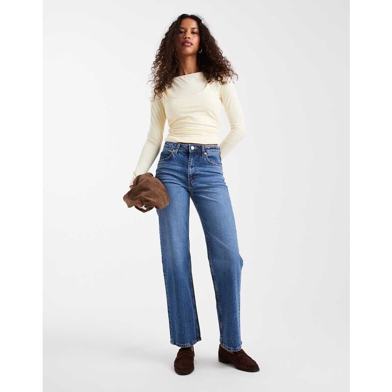 ASOS DESIGN comfort stretch straight leg jeans in authentic mid