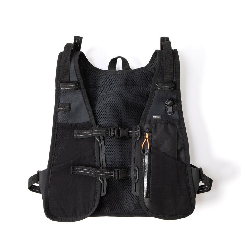 Restrap Race Hydration Vest vesta, 5.5 l, černá