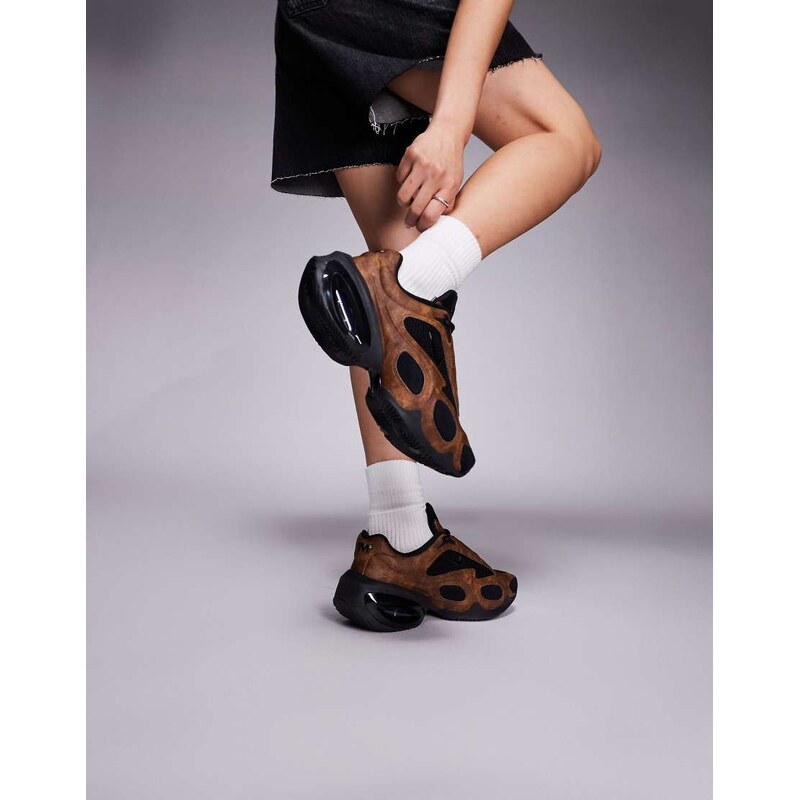 Nike Air Max Muse trainers in brown and black-Neutral