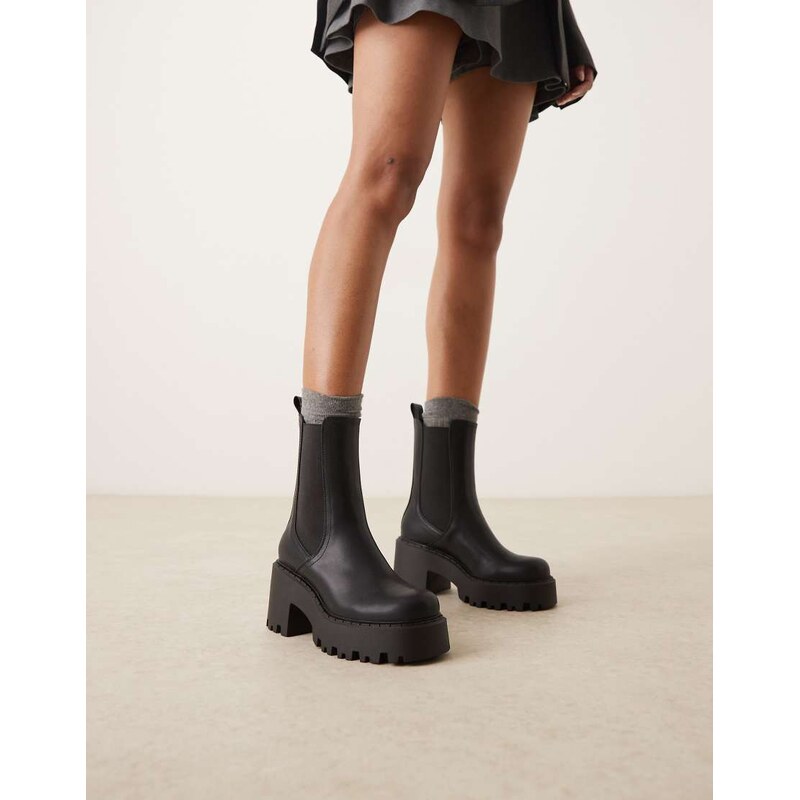 ASOS DESIGN Rae chunky chelsea heeled boots in black