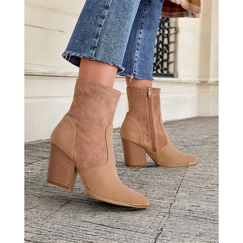 Resti Womens eco-suede ankle boots on a post Gris