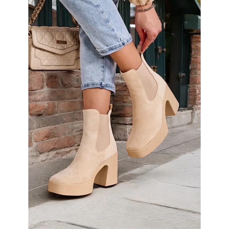 Resti Womens ankle boots on a heel Bezollo 107827812