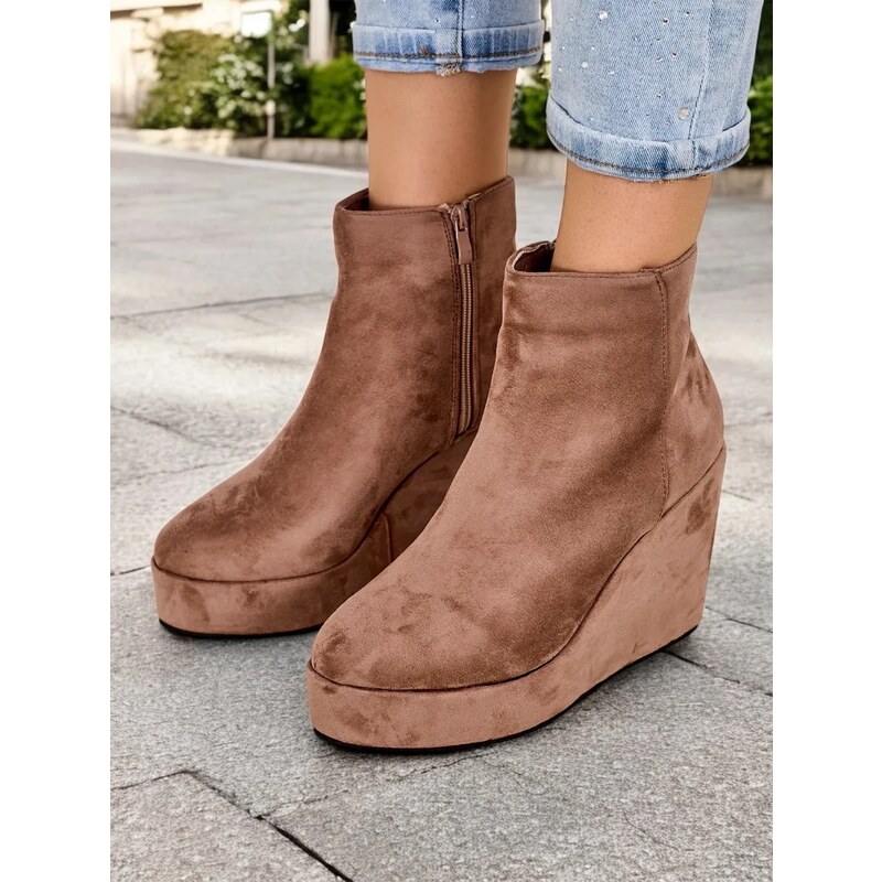 Resti Womens Wedge Boots Sieffa 107827829