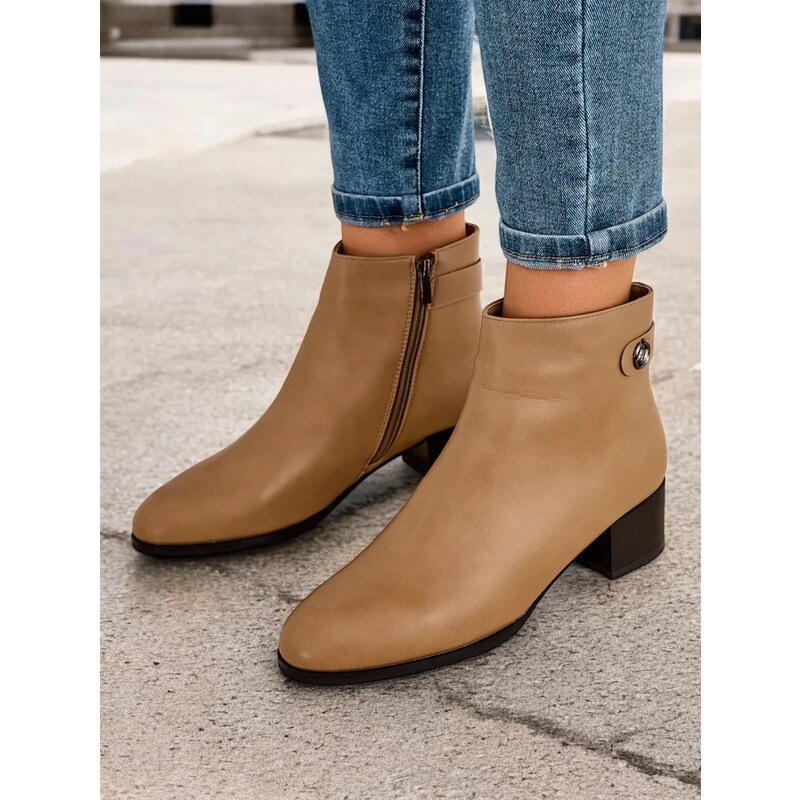 Resti womens boots Letitto