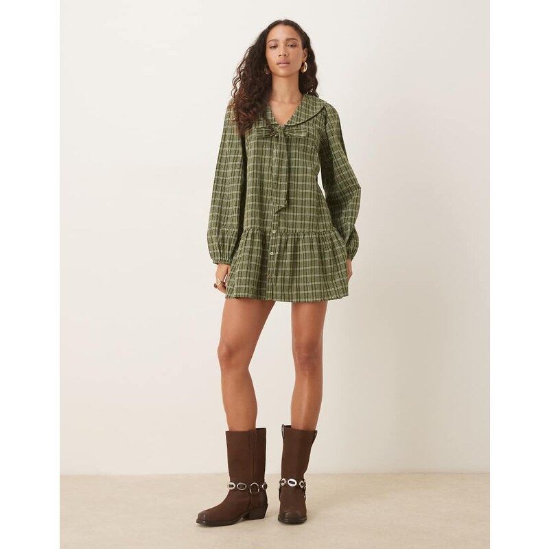 Neon Rose bow detail check mini smock dress in green-Neutral