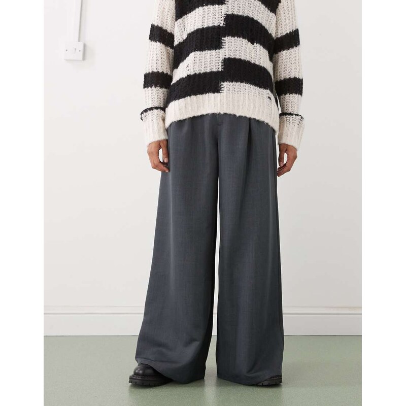 COLLUSION tailored wide leg trouser in grey