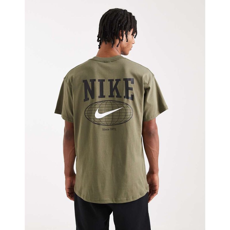 Nike Line Art graphic t-shirt in khaki-Green