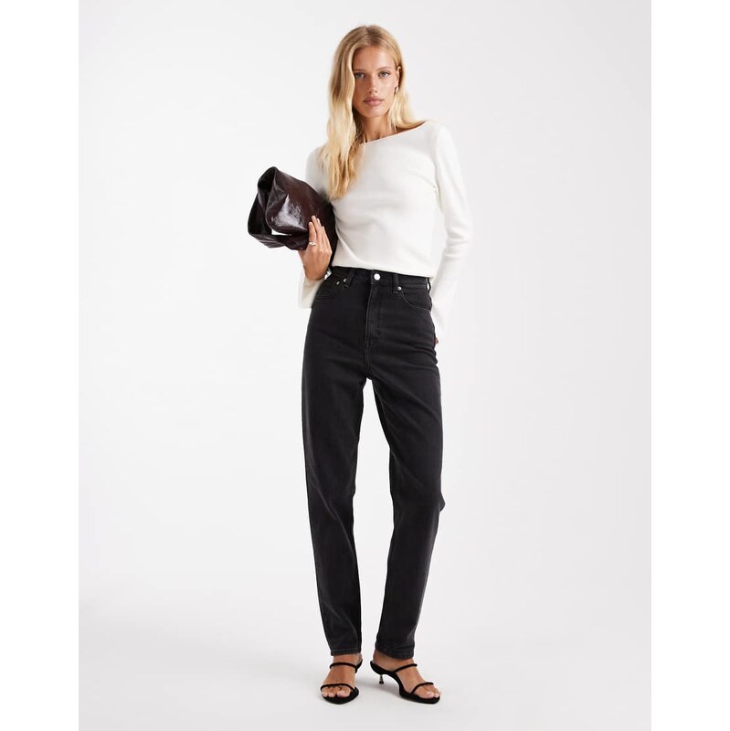 ASOS DESIGN slim fit comfort jeans in washed black 109720275