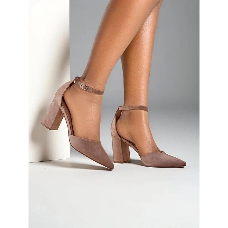 Resti Womens eco-suede pumps Caldeno