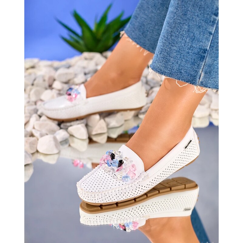 Resti Womens openwork white moccasins with decorative crystals Cizzas 107853562