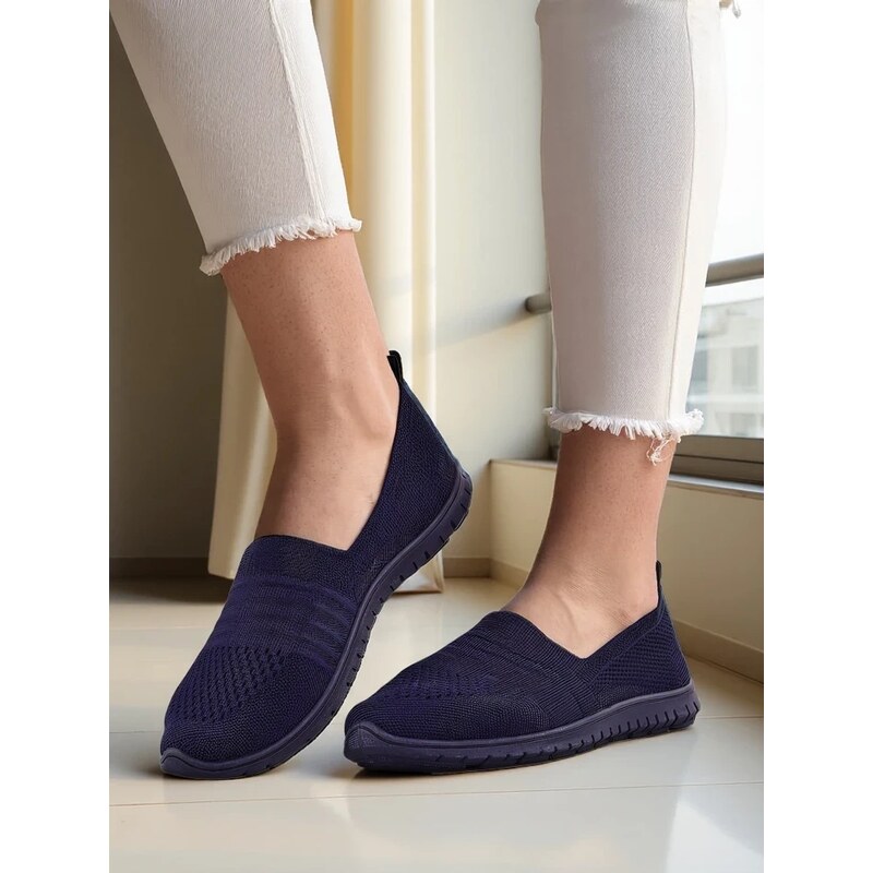 Resti Womens Sports Moccasins Atarafas 107853693