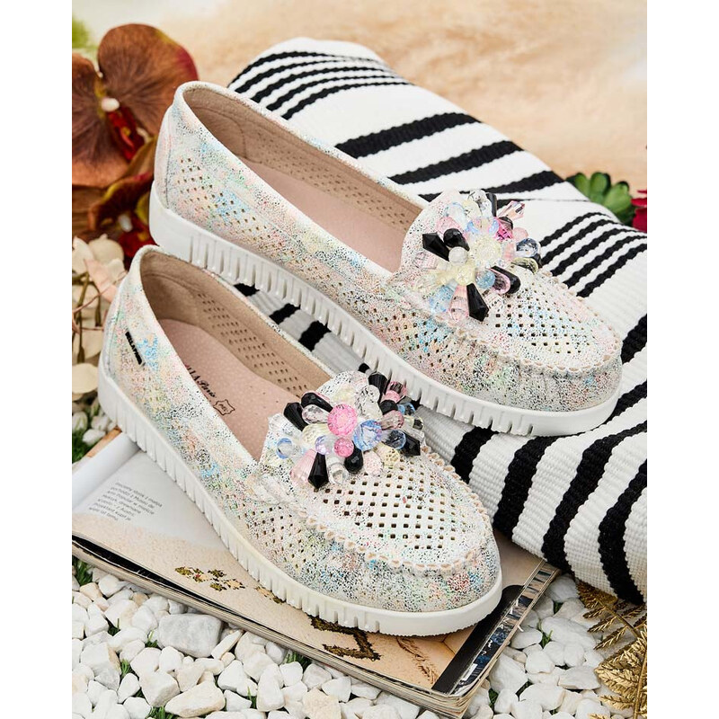 Resti Womens beaded openwork moccasins Nasfali 107853703