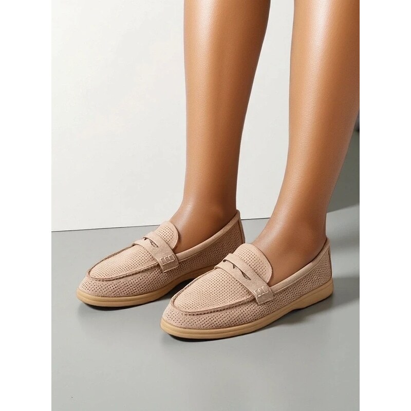 Resti Womens perforated moccasins Sierros