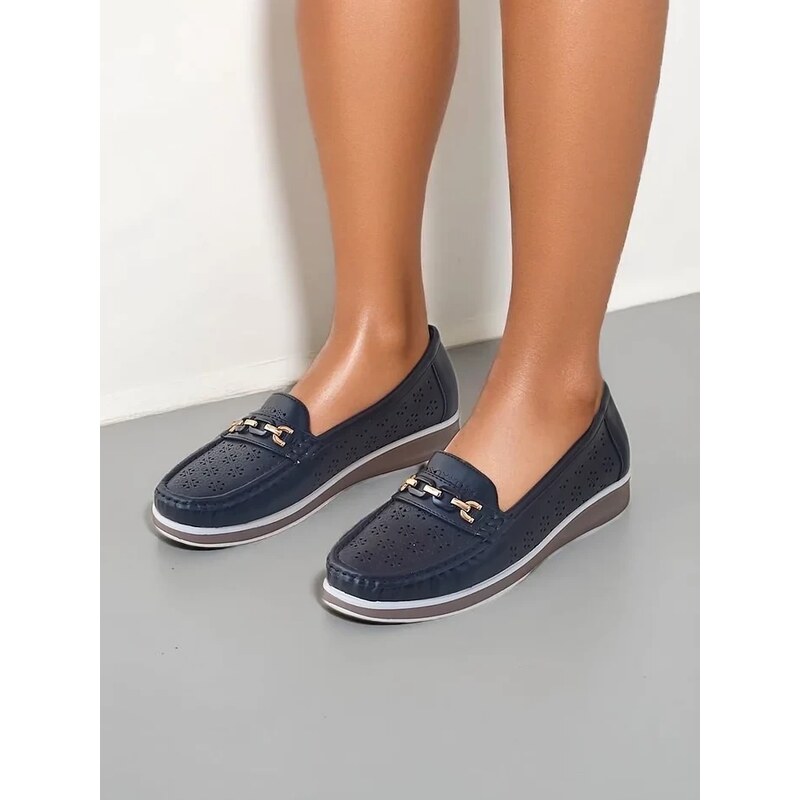 Resti Womens perforated moccasins Cerro