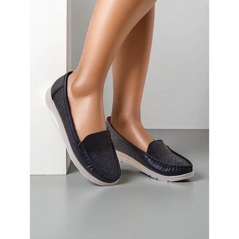 Resti Ladies perforated moccasins Besset