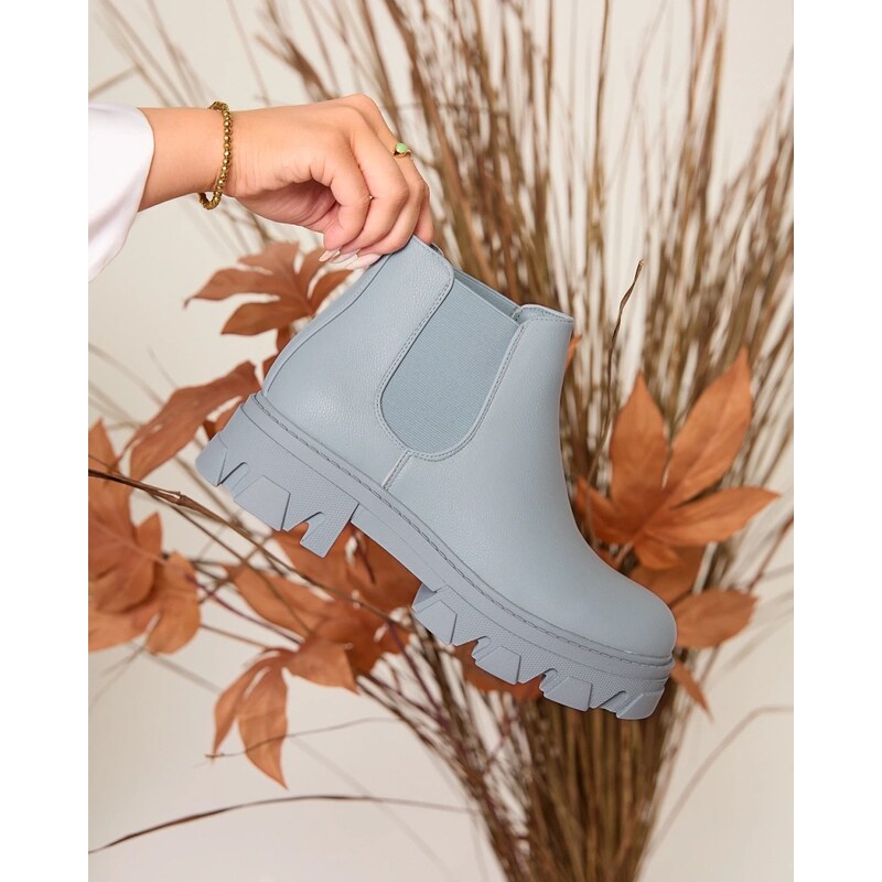 Resti Womens flat heeled boots in blue Alussady