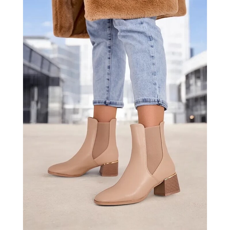 Resti Womens ankle boots on low heels Eterra