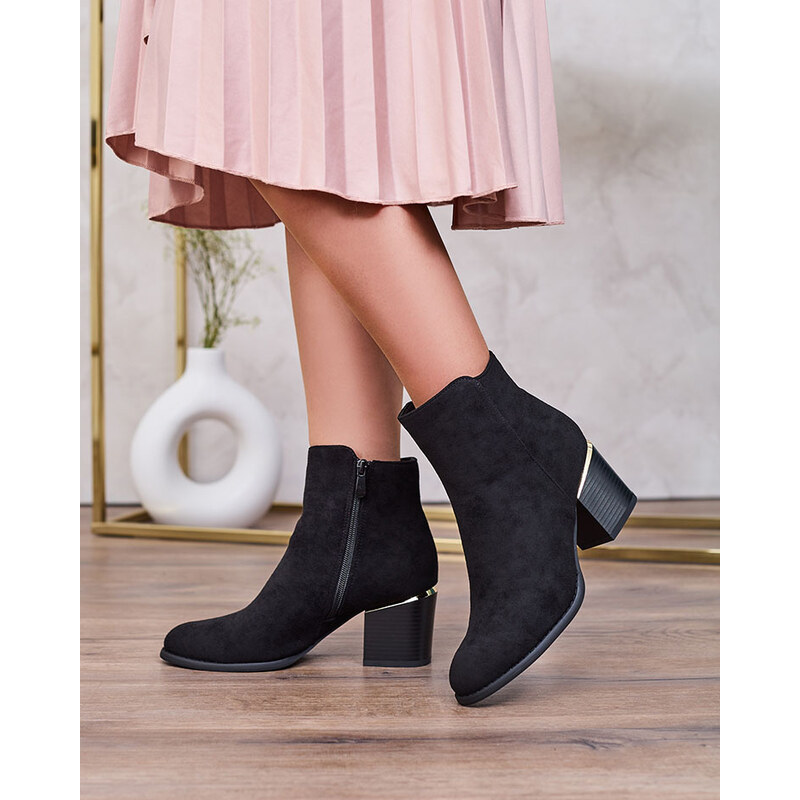 Resti Black womens low stiletto boots Traestra