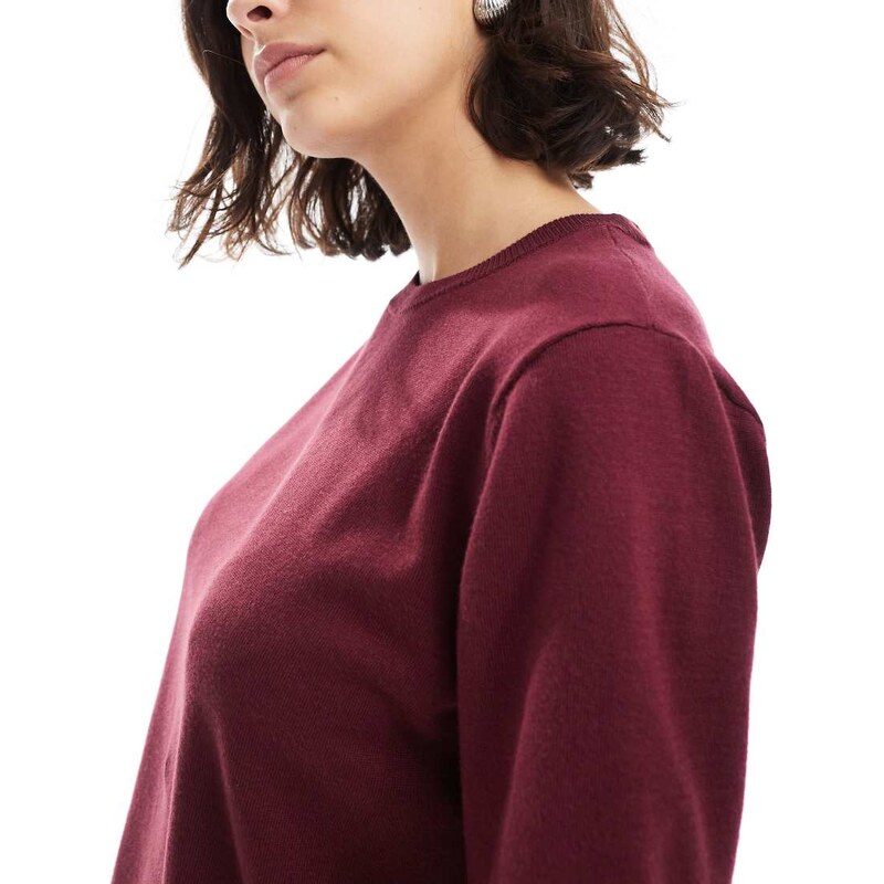 Vero Moda knitted boxy t-shirt in burgundy-Red