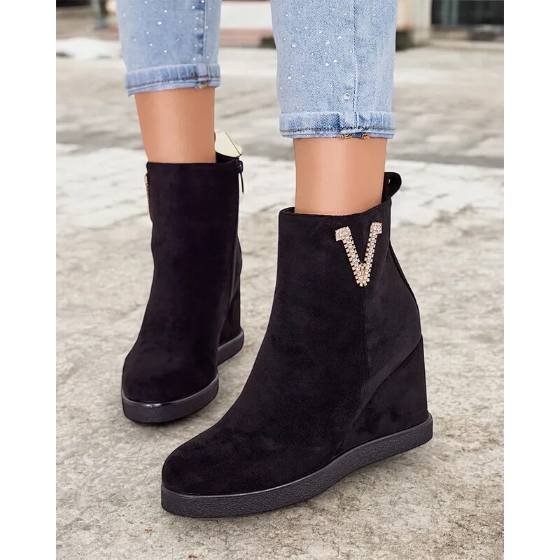 Resti Nerias womens boots on heels