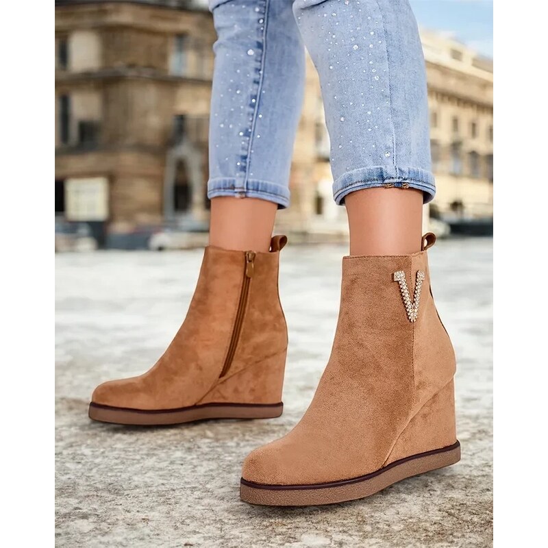 Resti Nerias womens boots on heels 107874375