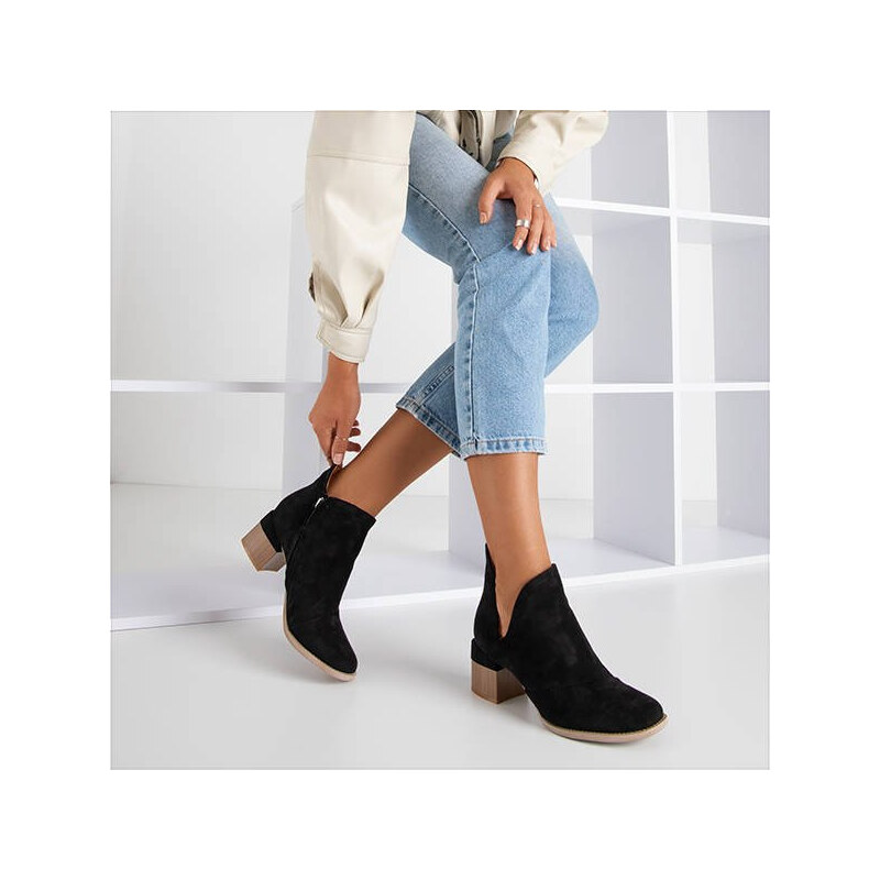 Resti Black womens ankle boots Jeneuer - Footwear