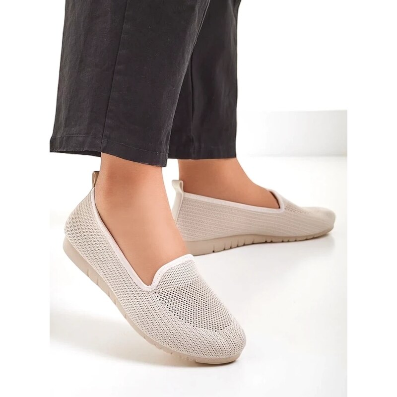 Resti Womens Fabric Moccasins Caerit
