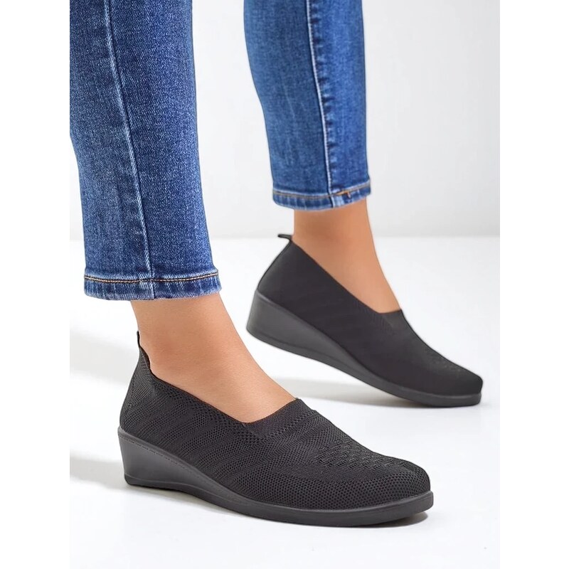 Resti Womens loafers on a low wedge Epoles