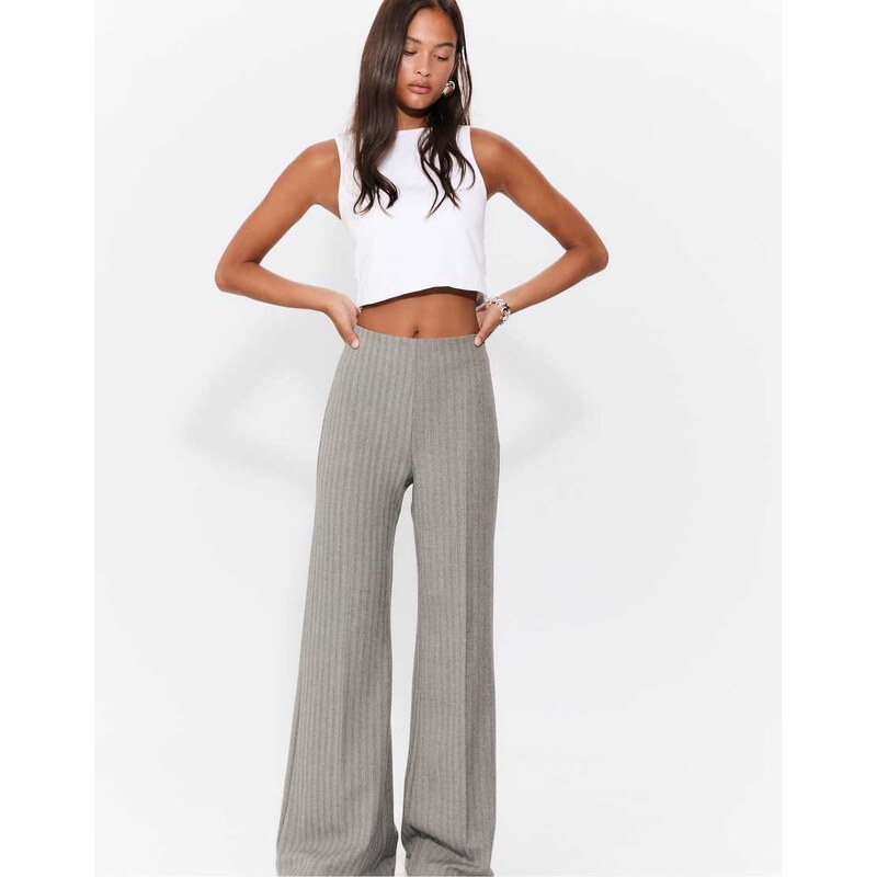 Stradivarius Loose-fitting smart trousers in dark grey 107908506