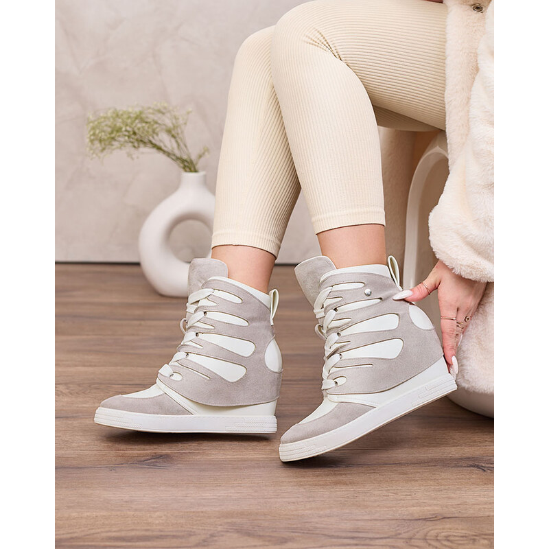 Resti Grey womens sporty boots on a Pamstinsa heel