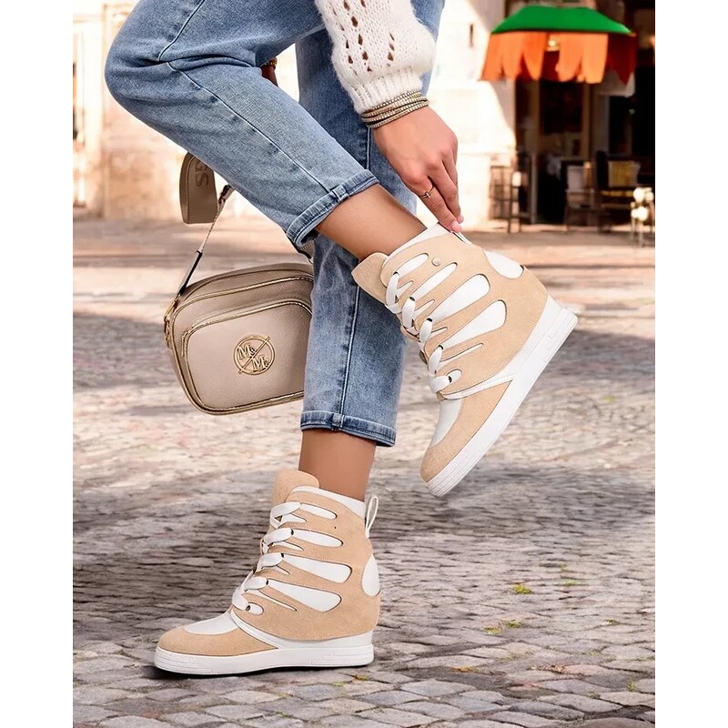 Resti Womens sporty boots on a Pamstinsa heel