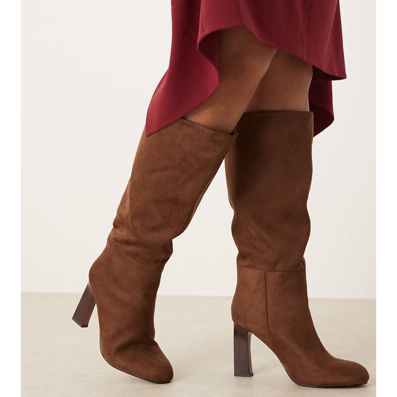 ASOS DESIGN Curve Carly block heel pull on knee boots in chocolate 113061636