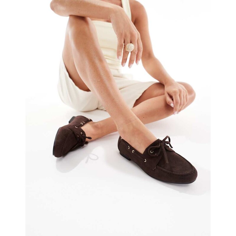 SEQWL Picnic boat shoes in chocolate-Brown