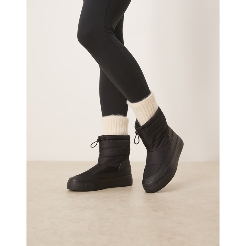 Calvin Klein flatform snow boots in black 107903587