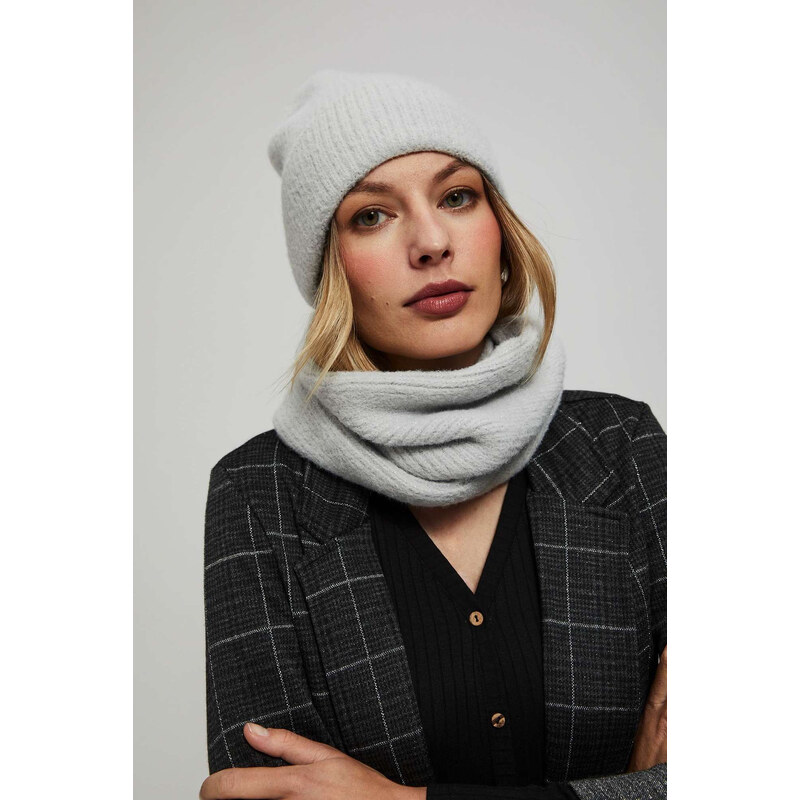 Marisse Smooth Scarf With Metallic Thread