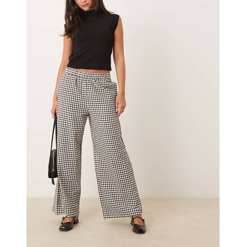 ASOS DESIGN wide leg trouser in black gingham 107919801