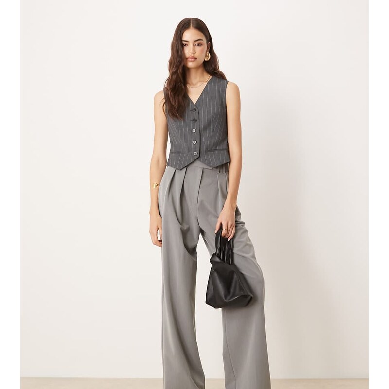 ASOS DESIGN Tall tailored wide leg trousers with pleat detail in grey 111205907