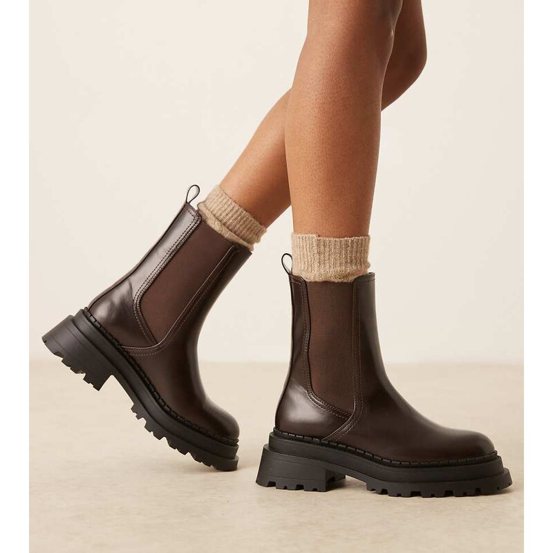 ASOS DESIGN Wide Fit Austin chunky chelsea boots in chocolate