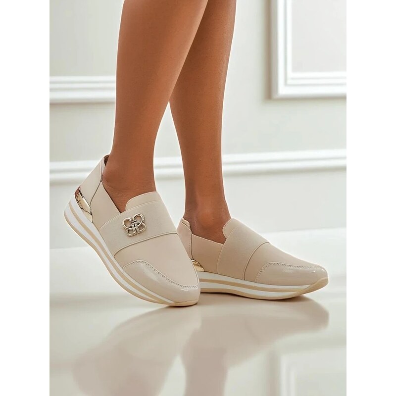 Resti Womens shoes with decoration Motill