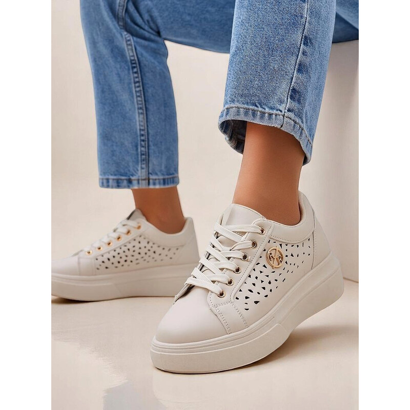 Resti Womens lace-up sporty sneakers Leopess