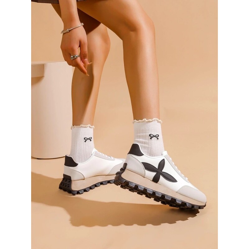 Resti Womens sporty sneakers on a thicker sole Aloqa