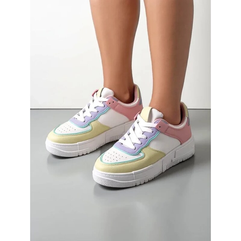 Resti Womens sporty sneakers Vante