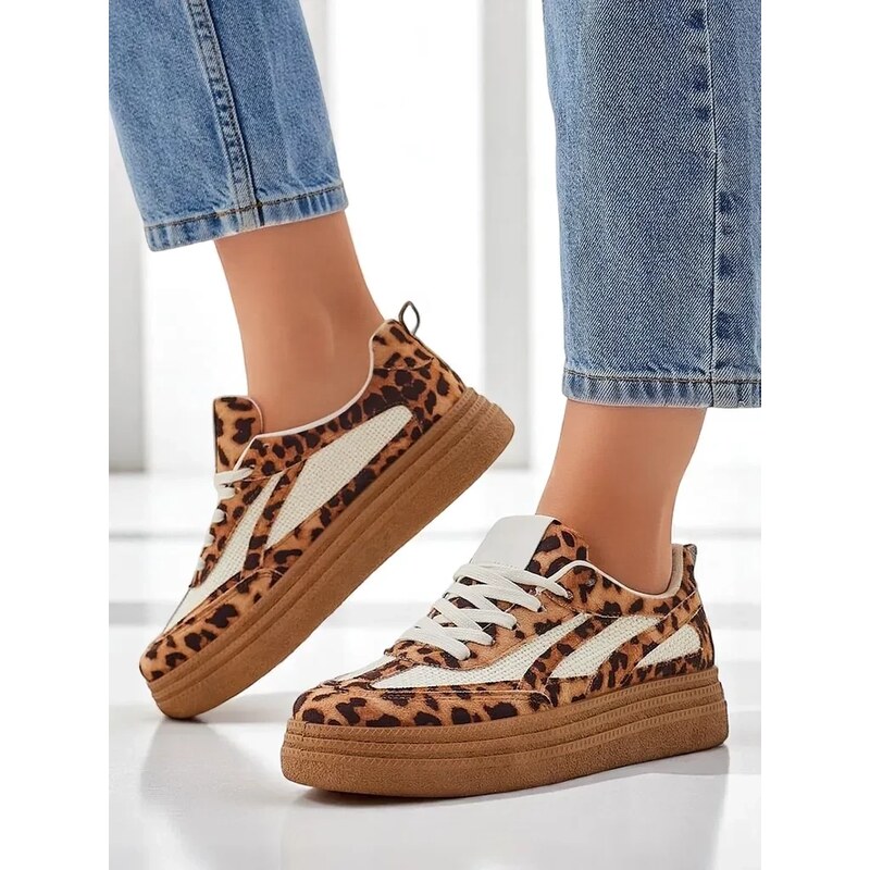 Resti Womens sports sneakers Detti
