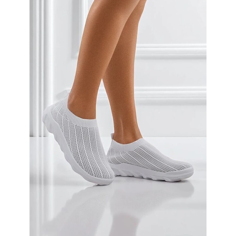 Resti Womens Slip-On Fabric Sports Shoes Perrey