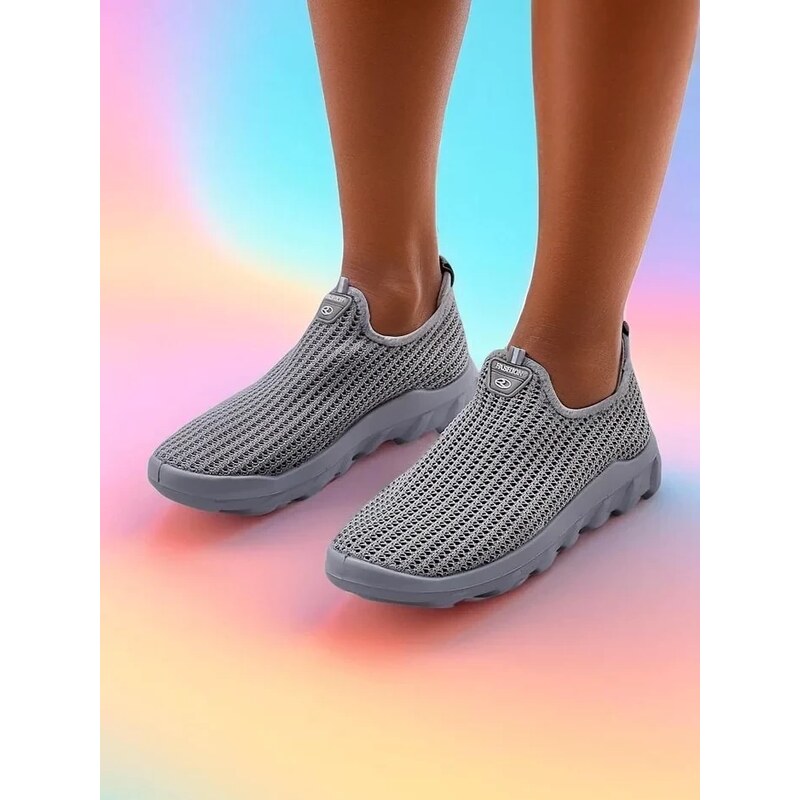 Resti Womens Slip-On Fabric Sports Shoes Erra