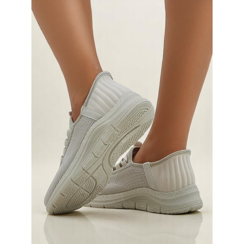 Resti Womens Slip-On Fabric Sports Shoes Arrate