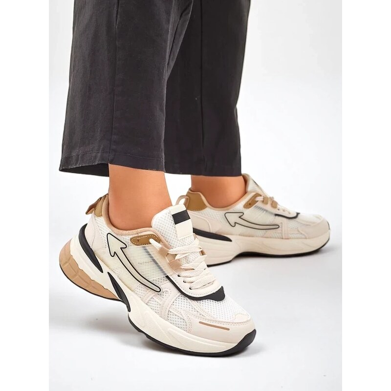 Resti Womens sporty sneakers with thicker sole Beysa